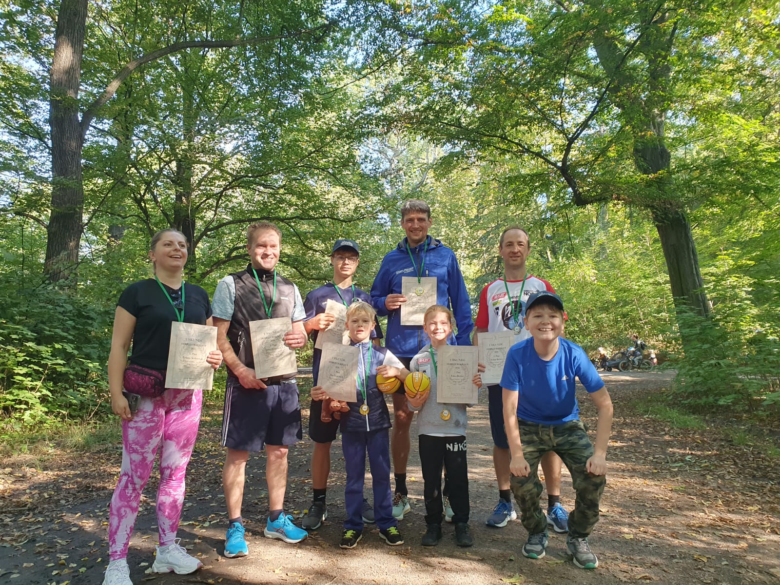 Strahlendes Wetter und strahlende Athleten